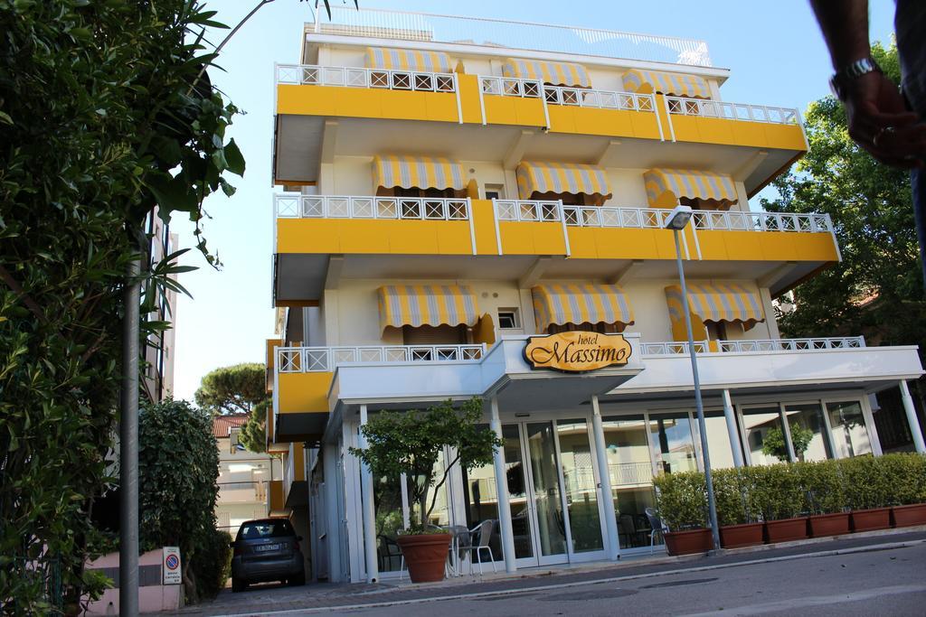 Hotel Massimo Riccione Exterior foto