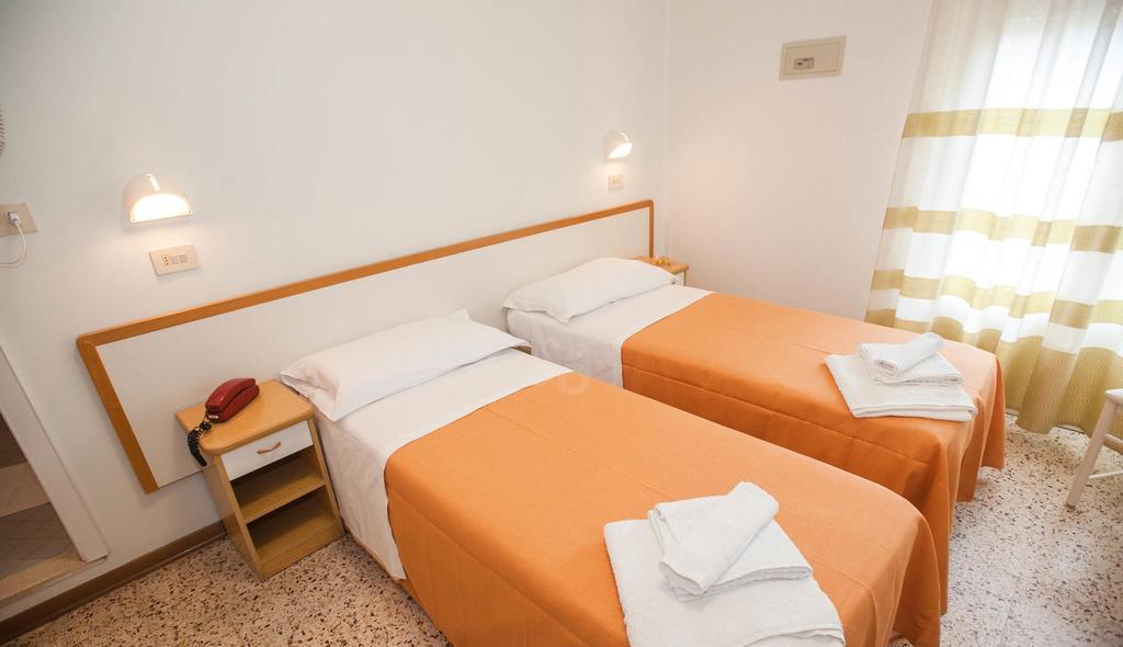 Hotel Massimo Riccione Exterior foto